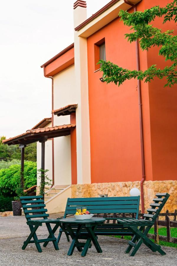 Villa Mariellie Néa Péramos Kültér fotó