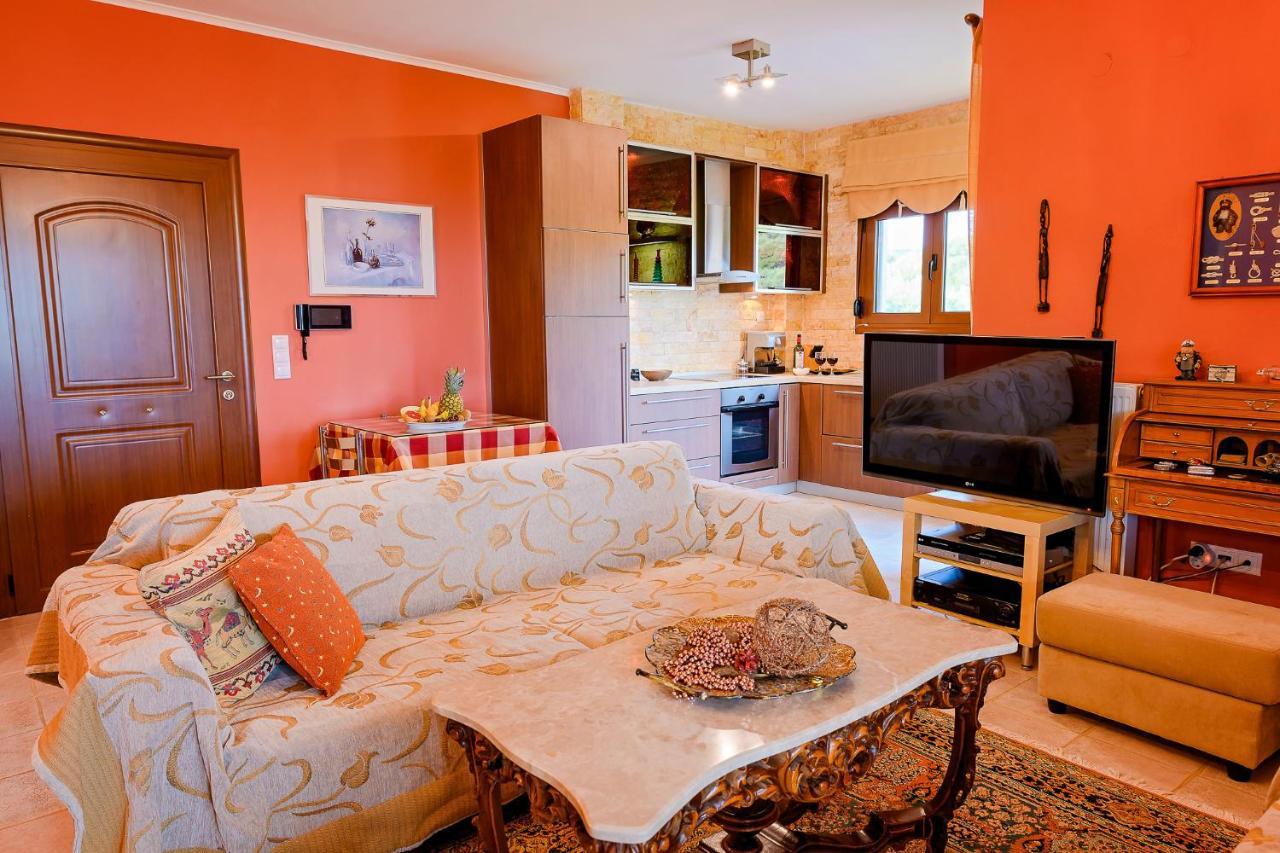 Villa Mariellie Néa Péramos Kültér fotó